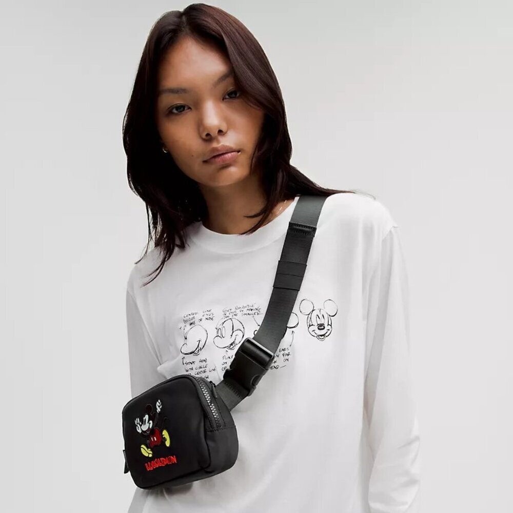 NWT Disney x lululemon Everywhere Belt Bag 1L Mickey in Motion Graphic